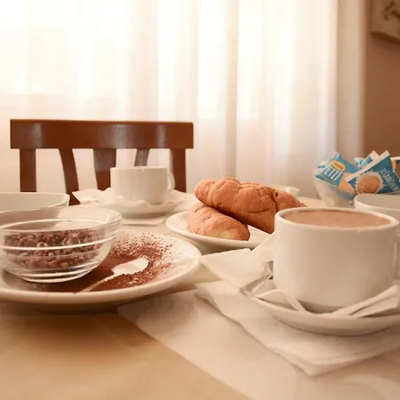 Hotel Lina 3*